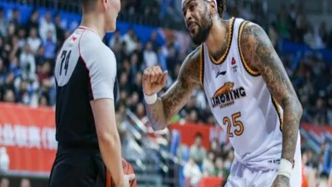 戴维斯领跑SGA联盟，约基奇、塔图姆、字母哥与哈登紧随其后。